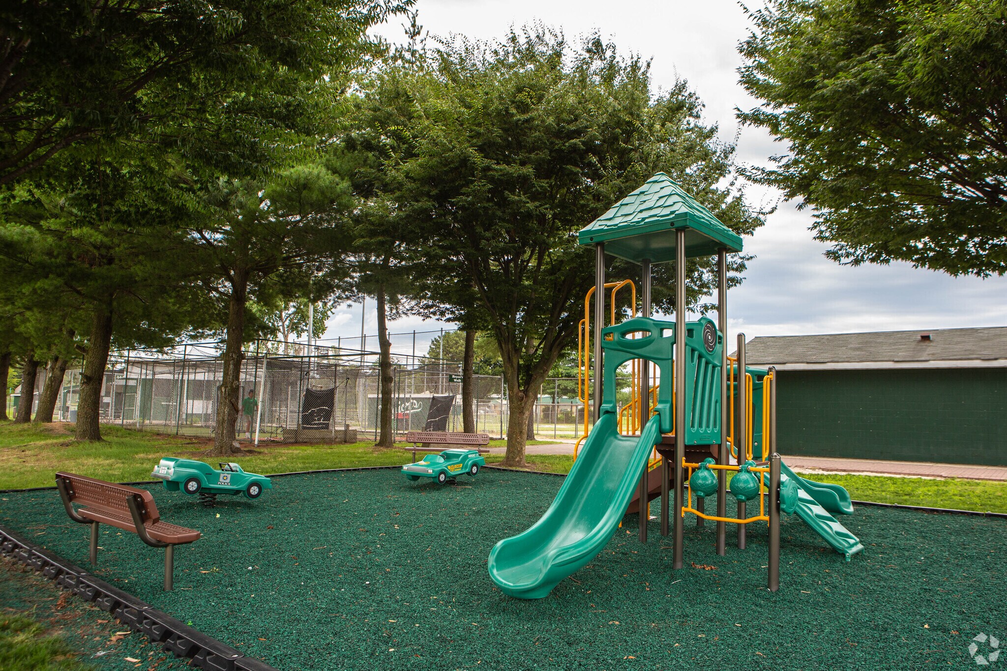 About West Deptford Schools, Demographics, Things to Do