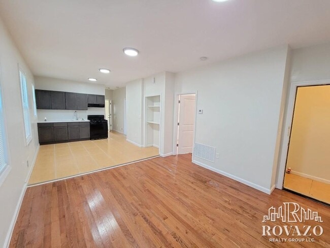 364 21st St unit 2, Irvington, NJ 07111 - photo 2