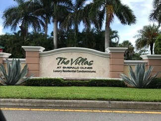 6482 Emerald Dunes Dr, Royal Palm Beach, FL 33411