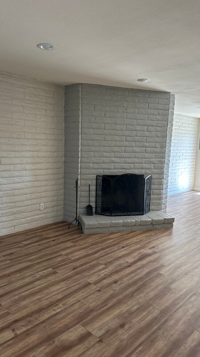 2808 S Mill Ave, Tempe, AZ 85282 - photo 2