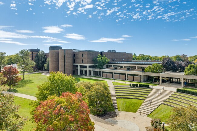 Prairie State College has well-manicured grounds in West End, Chicago Heights.