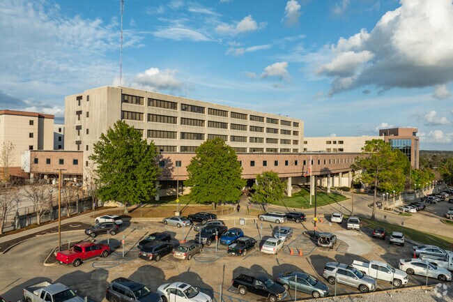 North Mississippi Medical Center is a fairly large regional healthcare provider in Lee Acres.