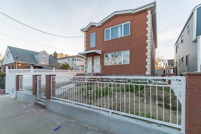 14330 185th St unit 1, Springfield Gardens, NY 11413 - photo 2