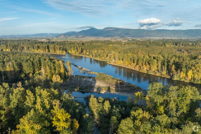 The Santa Clara neighborhood in Eugene is bordered on the north by the Willamette River.