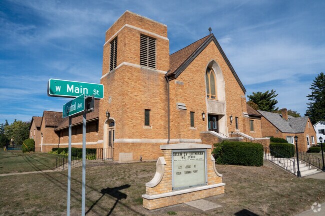 The Salem Lutheran Church is an option available for anyone seeking a place of worship to attend.