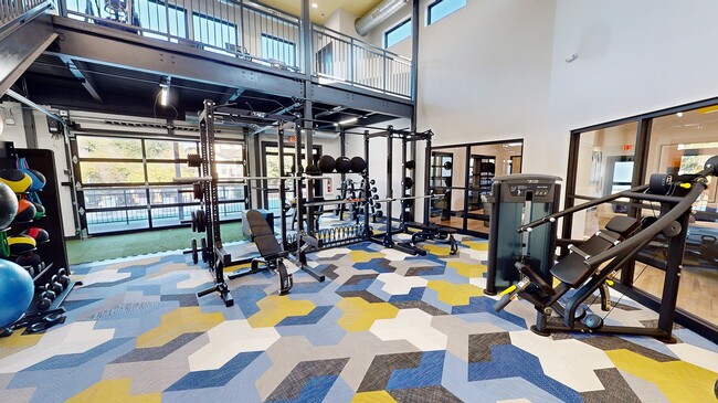 The-Landing-CoMo-Clubhouse-Fitness-Center-2