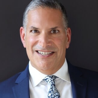 Douglas Nahigian