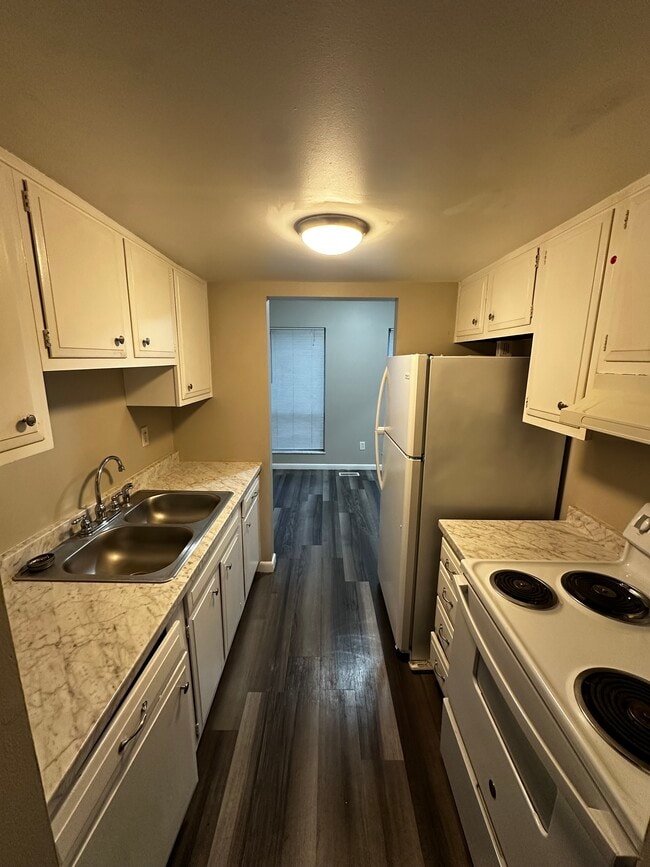 6846 Emerald Ave unit 6844, Enon, OH 45323 - photo 3