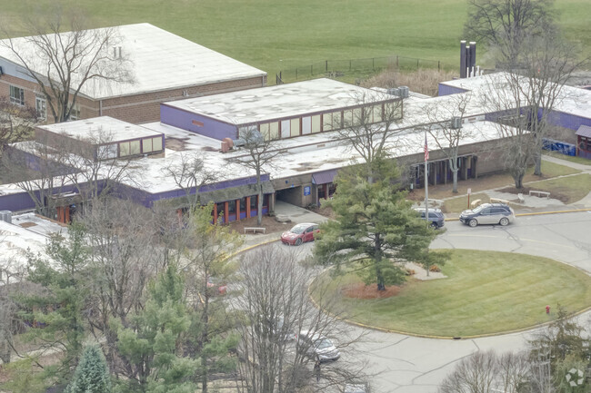 Children are offered a great education at Rudolf Steiner School.
