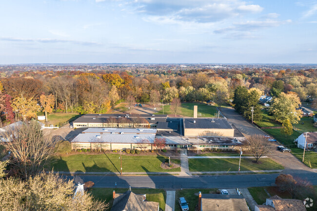 Frazer Elementary School is a great public elementary school in Stark County in Ohio.