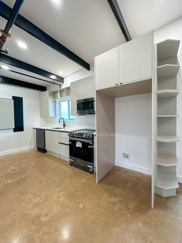 630 Montana St, San Antonio, TX 78203