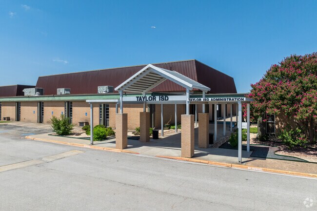 Main Street Intermediate School provides enriching extracurricular activities for student develo