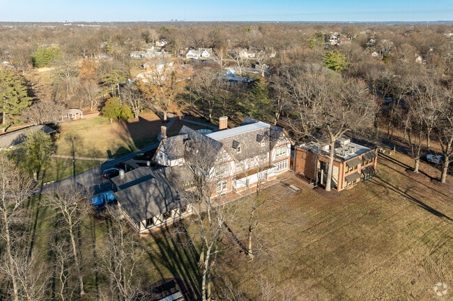 Thomas Jefferson School in Sunset Hills, MO aligns with Missouri state standards.