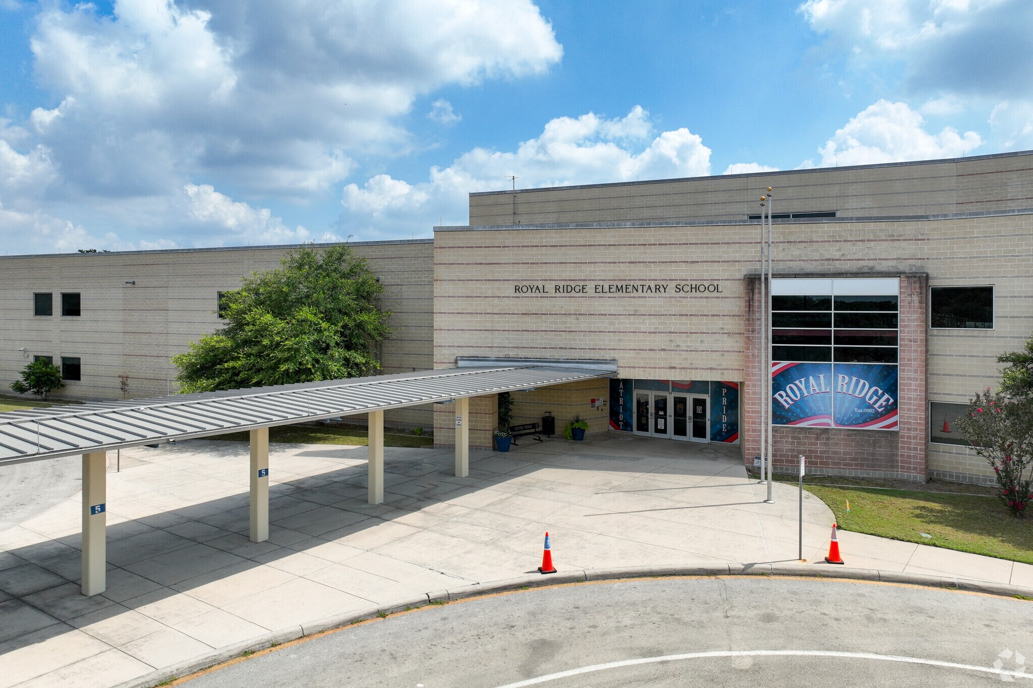 Royal Ridge Elementary offers a great and safe campus for the students of East San Antonio.