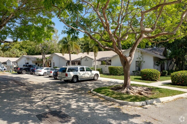 Simplistic living is a common theme in the Buttonwood Hammocks neighborhood of Margate, FL.