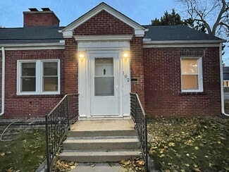 102 N Center St Unit 1, Adrian, MI 49221