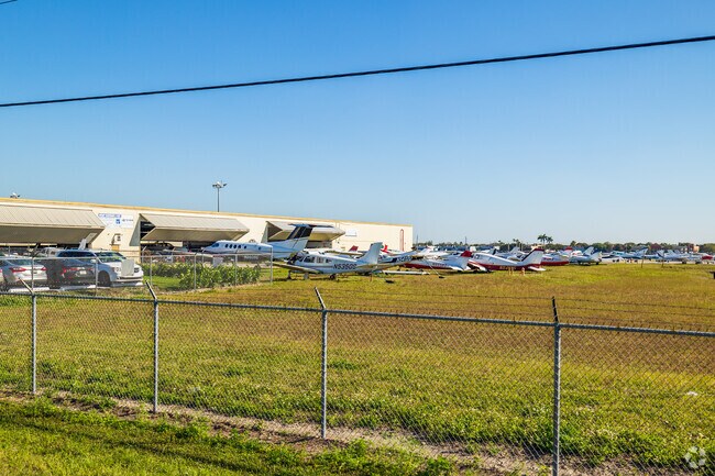 Learn how to fly at Miami Executive Airport near Lindgren, FL.