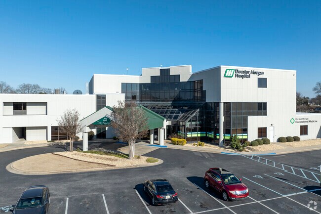 Decatur Morgan Hospital is conveniently located to provide healthcare services to Flint City residents.