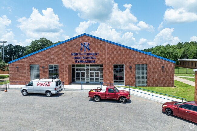 North Forrest serves 342 students spanning grades 7-12 with a 10 to 1 ratio.