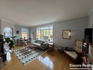 91 Longwood Ave Unit 1, Brookline, MA 02446