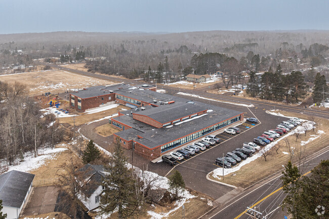 Homecroft Elementary School offers ample parking for school events.