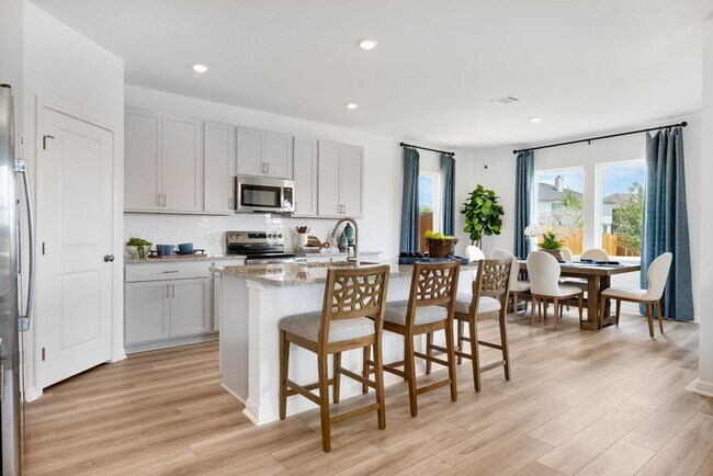 127 Mad Pupper Dr, Buda, TX 78610 - photo 7