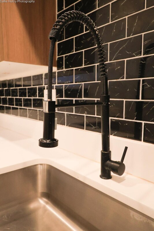 12096 SE Pine St, Portland, OR 97216 - photo 6