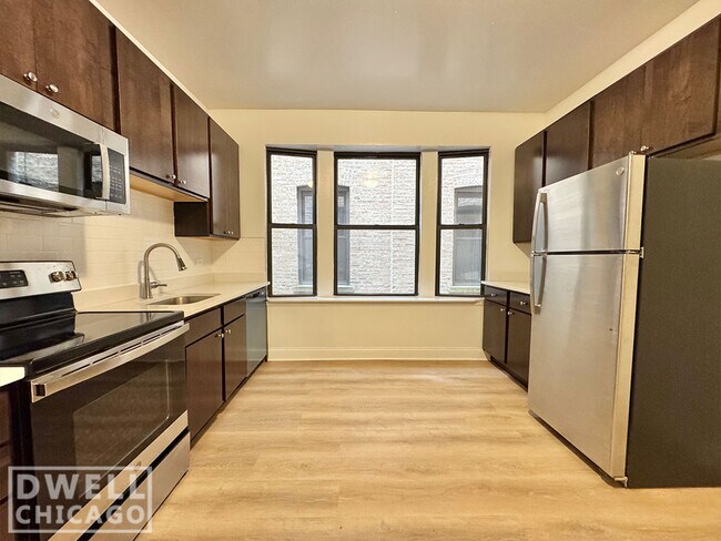 2325 N Kedzie Blvd unit 2, Chicago, IL 60647 - photo 7