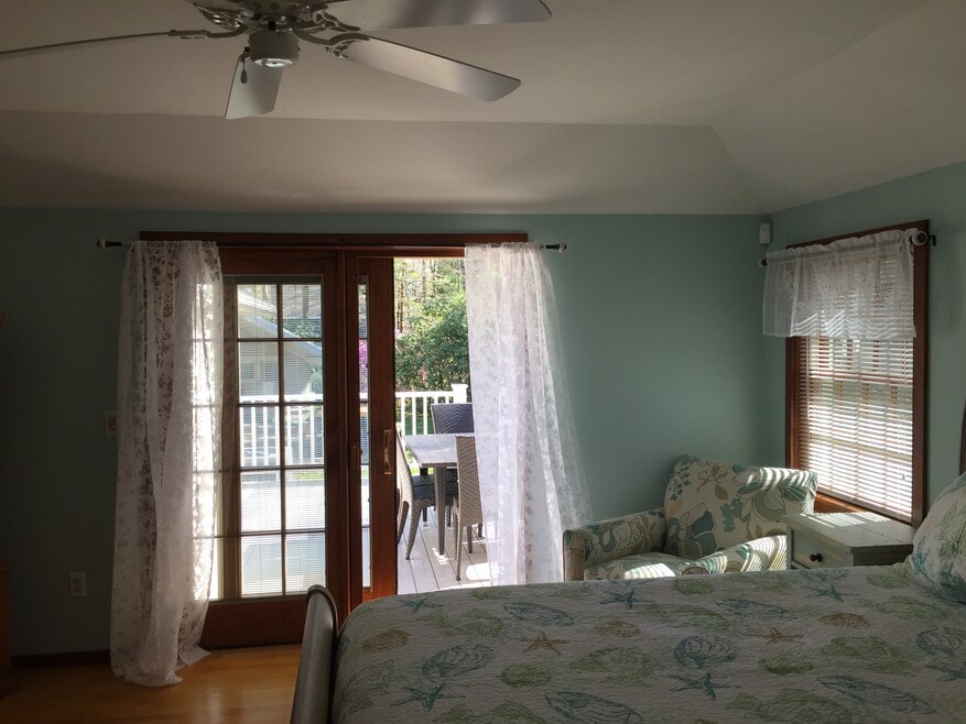 53 Beach Ave, Kennebunk, ME 04043 - photo 1