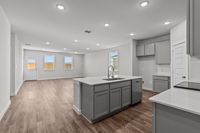 7925 Coffee Mill, San Antonio, TX 78252 - photo 2