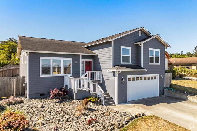 This split level modern traditional home is just one style found in Humboldt Hill.