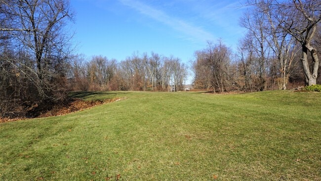 217 Deer Run Trail unit 217, Manchester, CT 06042 - photo 3