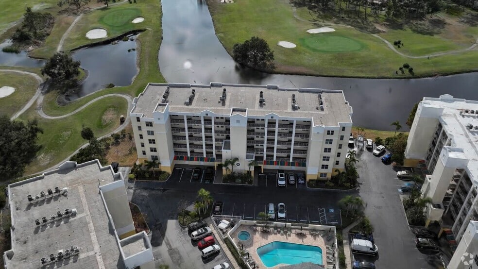 Country Club Condominiums unit 2405, Largo, FL 33771 - photo 2