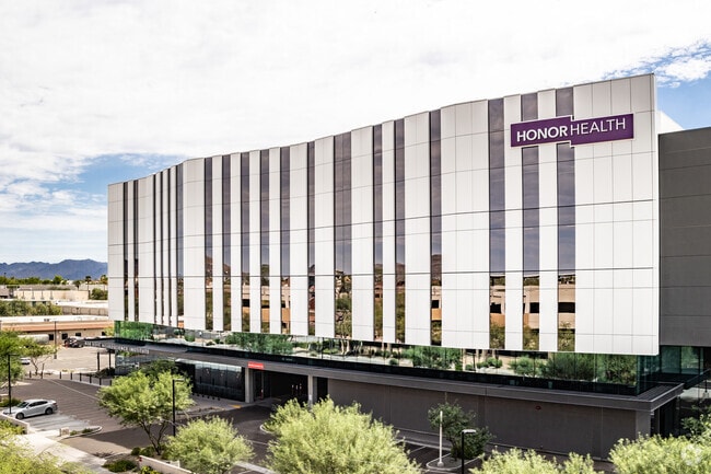 Honor Health Scottsdale Osborn Medical Center is just three miles south of Indian Bend.