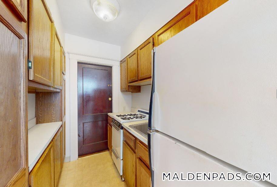 120 Summer St unit 2, Malden, MA 02148 - photo 1