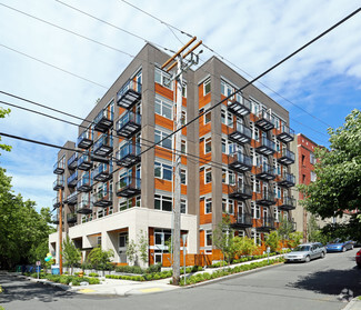 500 Belmont Ave E, Seattle, WA 98102