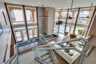 6200 Edinger Ave, Huntington Beach, CA 92647