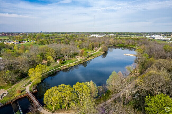 Sherwood Residents have convenient access to Nathanael Greene Park.