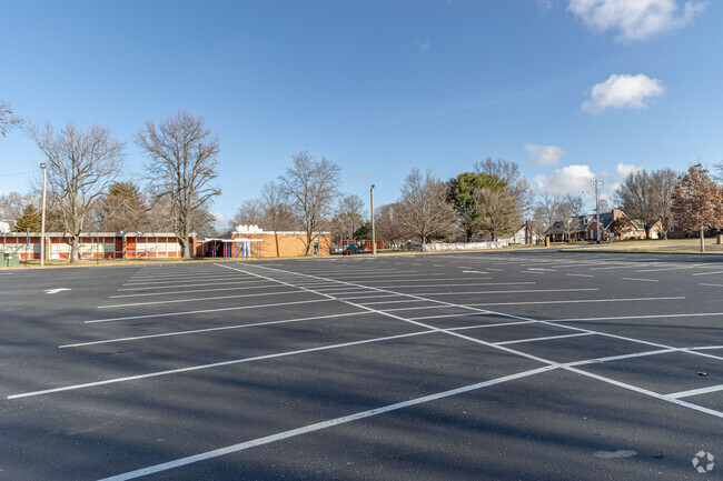 Discovery School is located at 1165 Middle Tennessee Blvd in Murfreesboro, Tennessee.