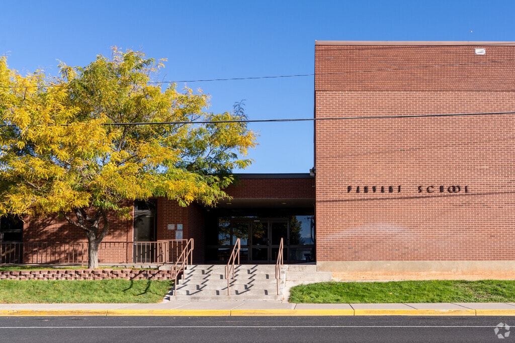 Pahvant Elementary School serves Elementary students of Richfield.