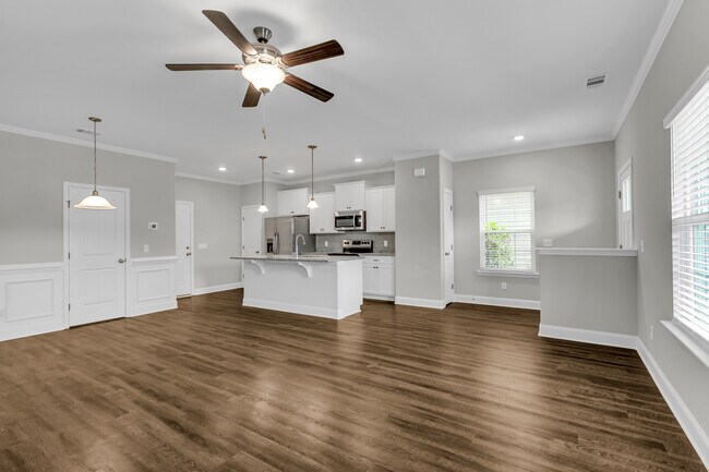 110 Birch Cir, Savannah, GA 31407 - photo 4