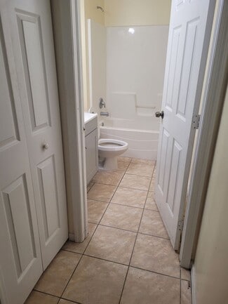 849 Motel St E, Lehigh Acres, FL 33974