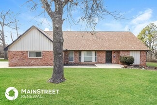 2101 Westridge Dr, Edmond, OK 73013