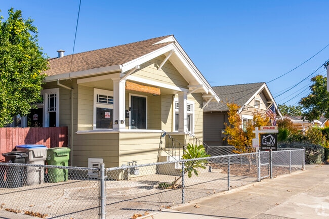 Roosevelt Park homes offer residents a peaceful escape within the city.