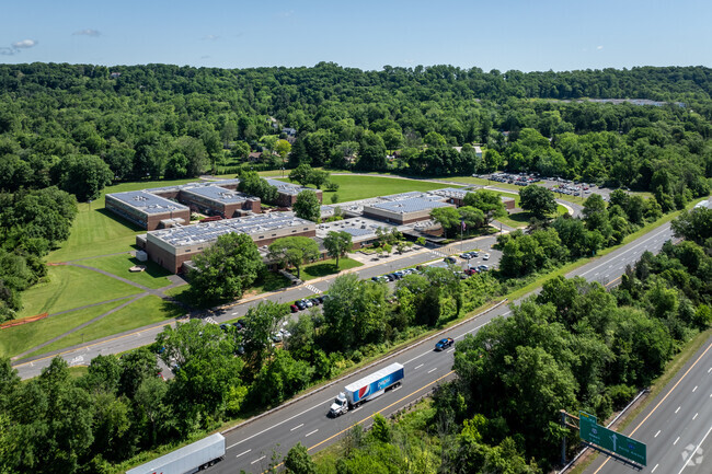 Niche awarded Bridgewater-Raritn Middle School an overall A- rating.