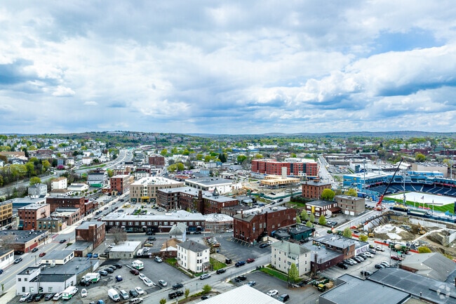 There is plenty to do and see within the Green Island neighborhood.