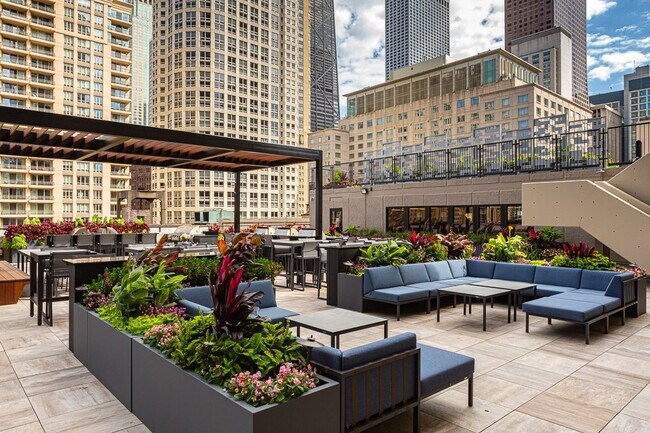 30 E Huron St unit A, Chicago, IL 60611 - photo 2