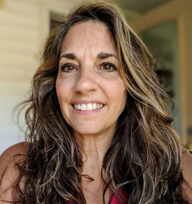 Carolyn Straniere