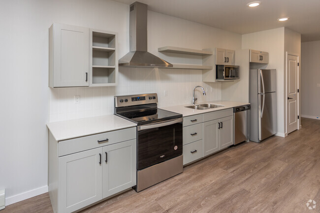 1BR, 1BA, Gunnar - 765SF - Kitchen