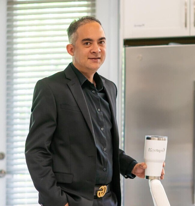 Brett craig phang Sang